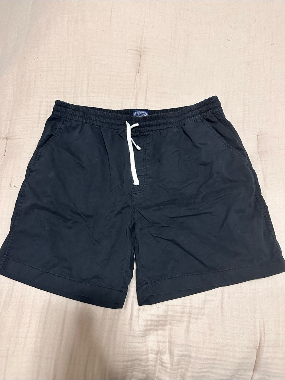 Men's Drawstring Pull On Shorts in Black